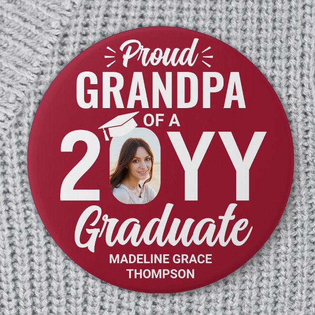 Graduate Photo Proud Grandpa Modern Red and White 7.5 Cm Round Badge (Creator Uploaded)