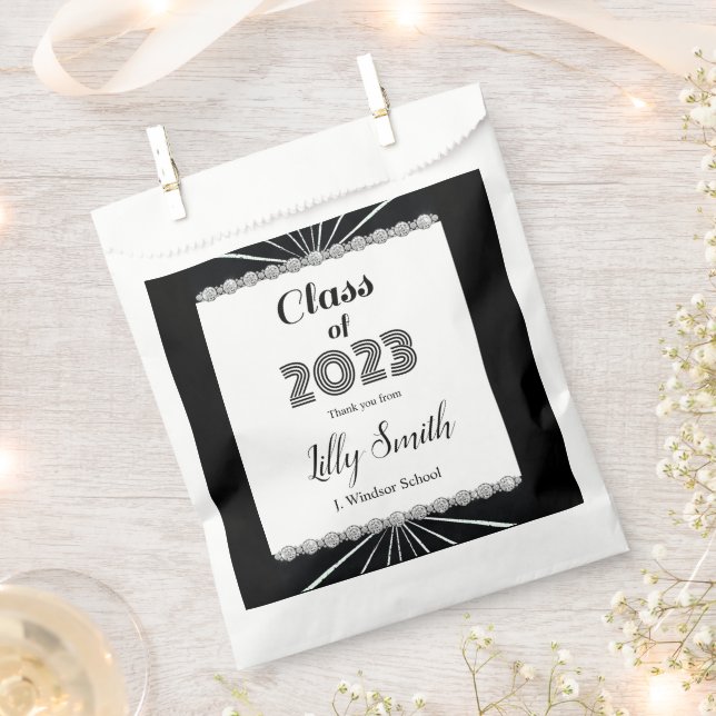 Graduation Burst Black & White Class of 2023 Favour Bag (Clipped)