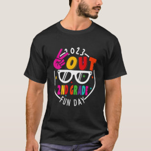 Graduation Day Grad 2023 Peace Out 2nd Grade Fun D T-Shirt