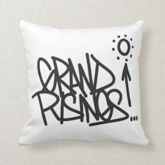 Grand Risings Cushion