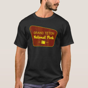 Grand Teton National Park Wyoming Nature Distresse T-Shirt