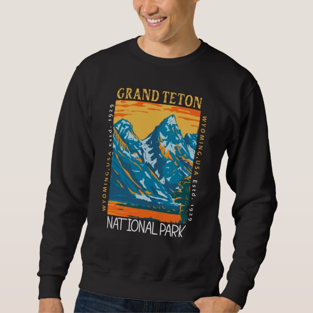 Grand Teton National Park Wyoming Retro Distressed Sweatshirt (Front)
