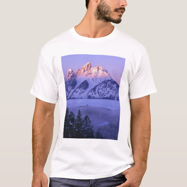 GRAND TETON NATIONAL PARK, WYOMING. USA. Fog & T-Shirt (Front)