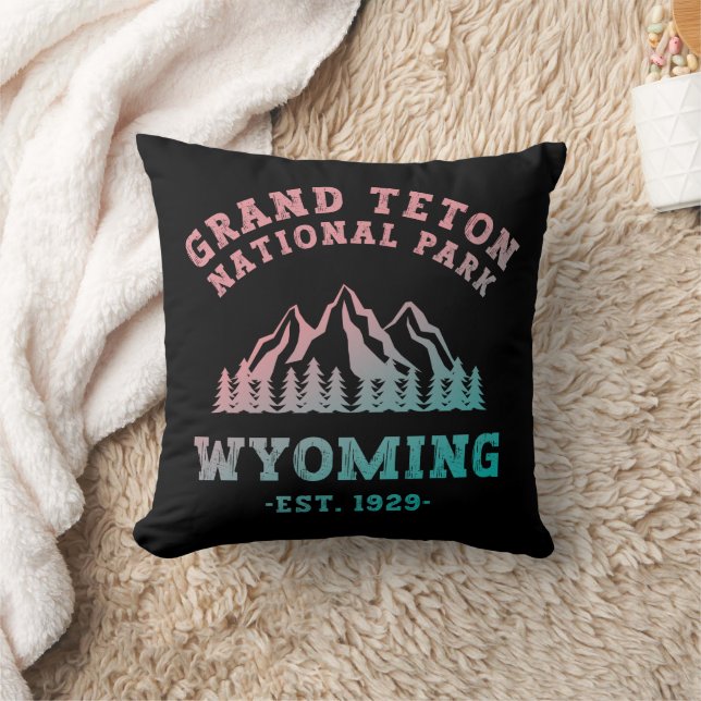 Grand Teton National Park Wyoming USA Gradient Cushion (Blanket)