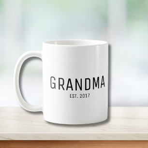Grandma Established New Grandma Gift Coffee Mug
