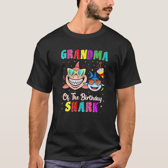 Grandma Of The Shark Birthday Family Birthday Gran T-Shirt (Front)