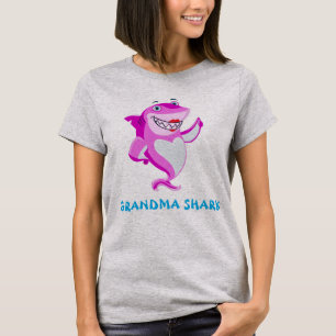 Grandma Shark   Funny Personalized T-Shirt
