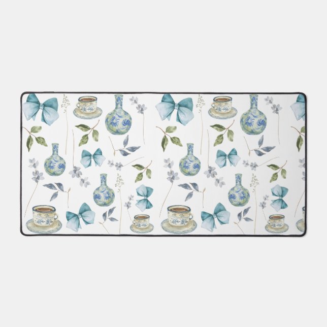 Grandmillenial pattern classy girly desk mat (Front)
