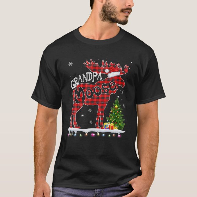 Grandpa Moose Matching Family Christmas Clothes Pl T-Shirt (Front)