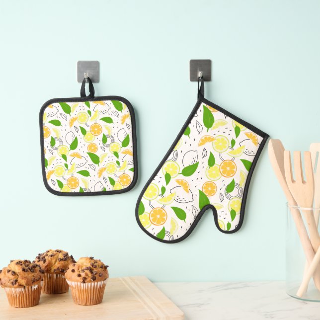 Graphic citrus. oven mitt & pot holder set (Insitu(Hanging))