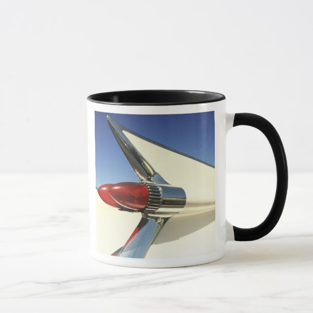Graphic: Close-up of fin and taillight on Mug (Right)