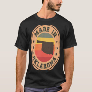 Graphic Oklahoma US State Map Vintage Retro Stripe T-Shirt