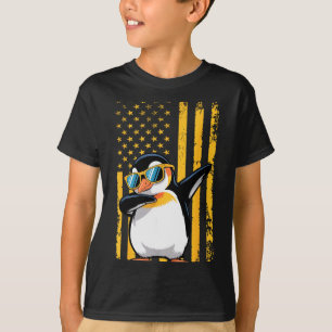 Graphic Penguin Retro American Flag Funny Penguin  T-Shirt