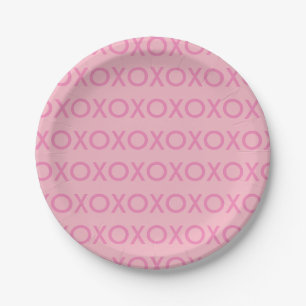 GRAPHIC VALENTINE'S DAY XOXO PINK PAPER PLATE