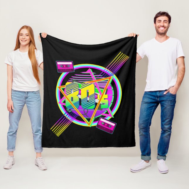 GRAPHICS 80S RETRO STYLE FLEECE BLANKET (In Situ)
