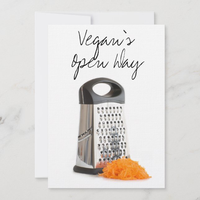 Grater and grated carrot (Front)