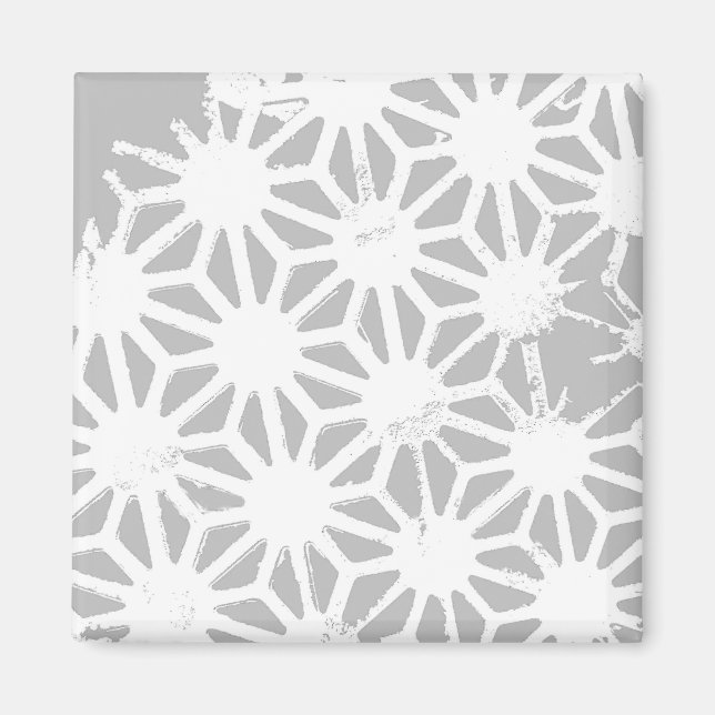 Gray and white geometric pattern magnet (Front)