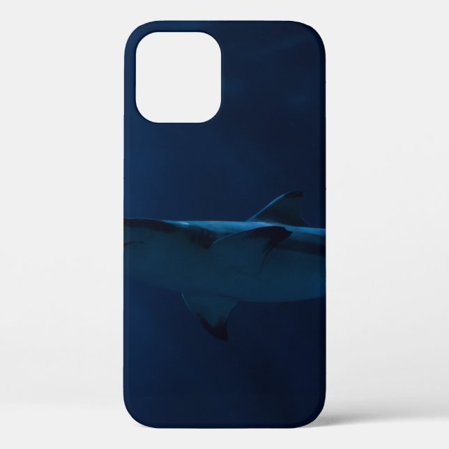 GRAY SHARK IN BODY OF WATER Case-Mate iPhone CASE (Back)
