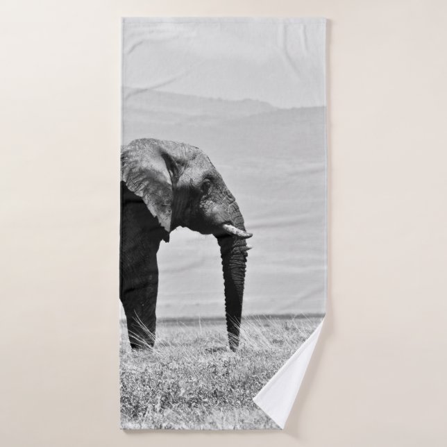 GRAYSCALE PHOTOGRAPHY OF ELEPHANT BATH TOWEL (Bath Towel)