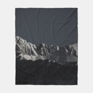 GRAYSCALE PHOTOGRAPHY OF SNOW MOUNTAIN FLEECE BLANKET