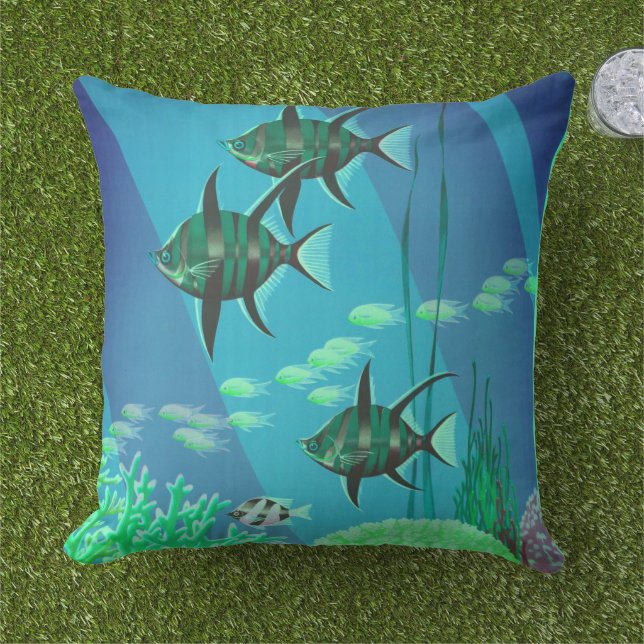  Great Barrier Reef Outdoor Throw Pillow (Grass)