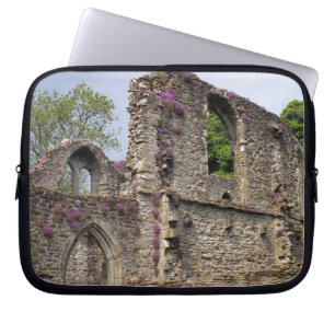 Great Britain, United Kingdom, Scotland. Ruins 2 Laptop Sleeve