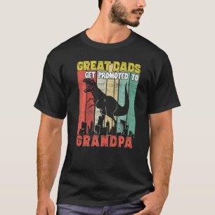 Great Dads Get Promoted To Grandpa Dinosaur Vintag T-Shirt