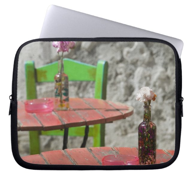 GREECE, CRETE, Hania Province, Hania: Colourful 2 Laptop Sleeve (Front)