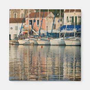 GREECE, Ionian Islands, KEFALONIA, Fiskardo: Magnet