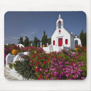 Greece, Mykonos, Cute little chapel in the Mouse Pad