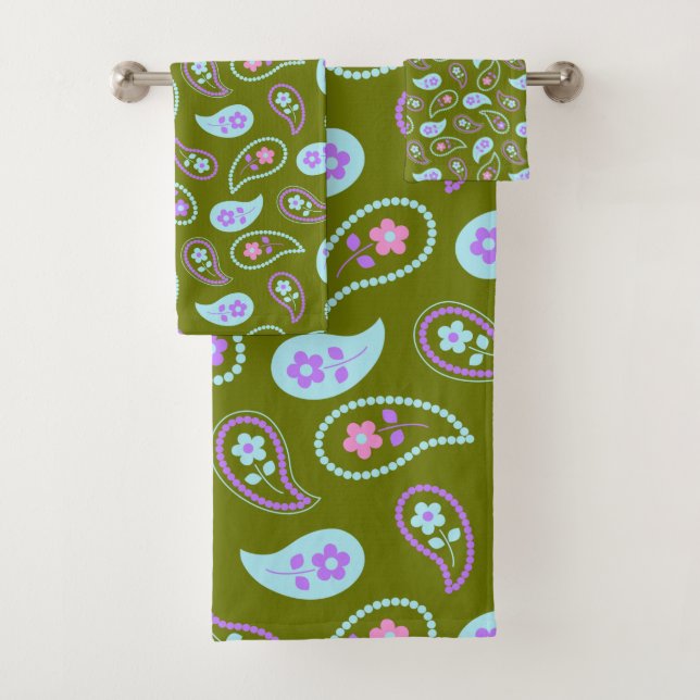 Green and Blue Paisley Floral Pattern Bath Towel Set (Insitu)