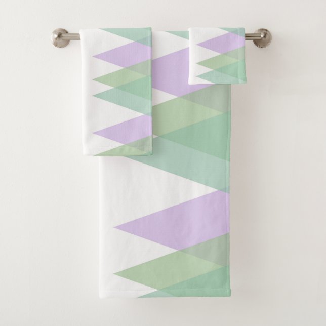 Green and lilac triangles bath towel set (Insitu)