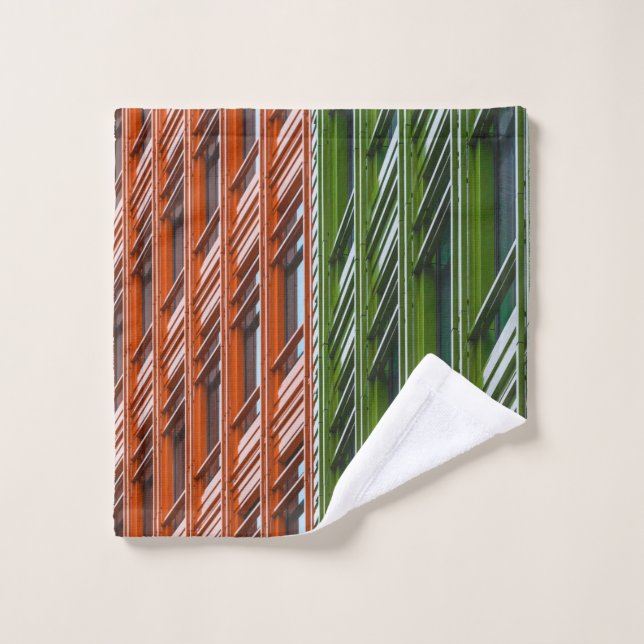 Green and red architectural structure wash cloth (Wash Cloth)