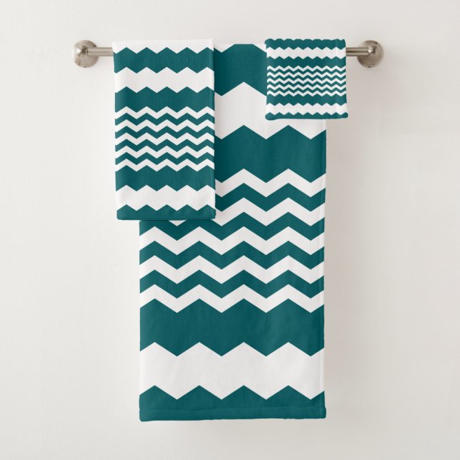 Green and White Chevron Design - Towel Set (Insitu)