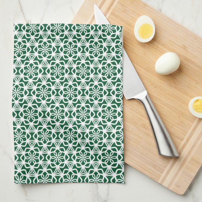 Green and White Snowflake Lace Kitchen Towel (Quarter Fold)