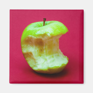 Green apple nibbled magnet