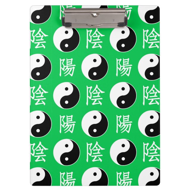 Green Background Chinese Yinyang Pattern Clipboard (Front)