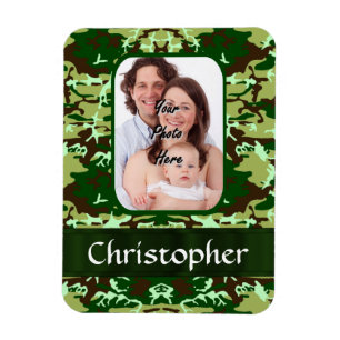 Green camouflage magnet