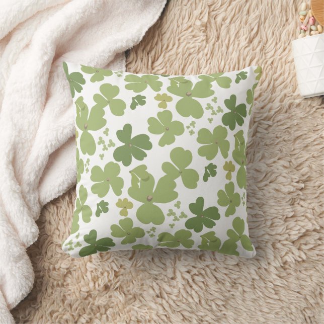Green Cloverleaf St Patrick Day Garden Cushion (Blanket)