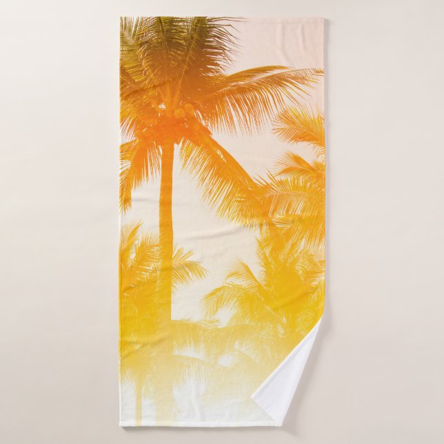 Green coconut trees bath towel (Bath Towel)
