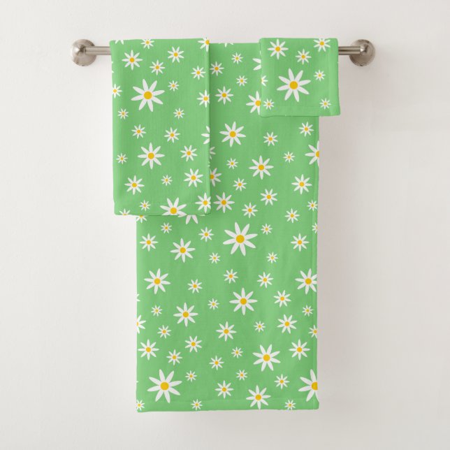 Green Daisy Bath Towel Set (Insitu)