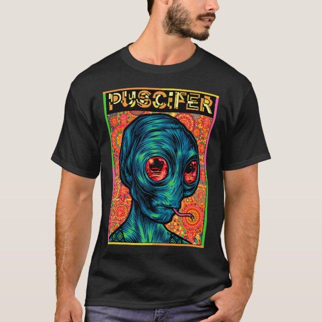 green eternal space alien T-Shirt (Front)