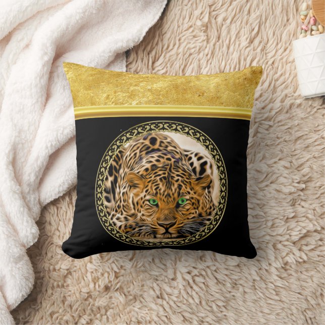 Green eye leopard with Spotted skin gold foil Cushion (Blanket)
