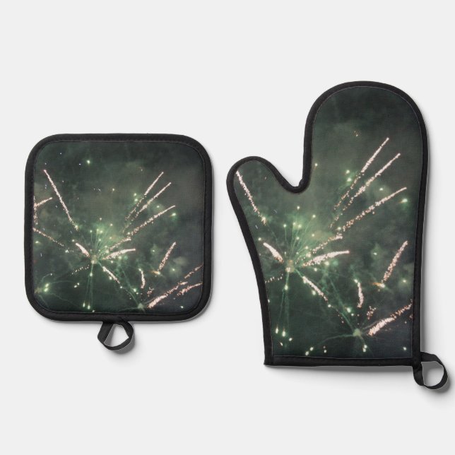 Green fireworks oven mitt & pot holder set (Front)