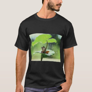 Green Frog on Leaf Nature Tee