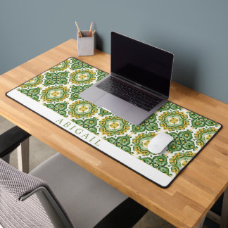 Green geometric Mediterranean tile pattern      Desk Mat