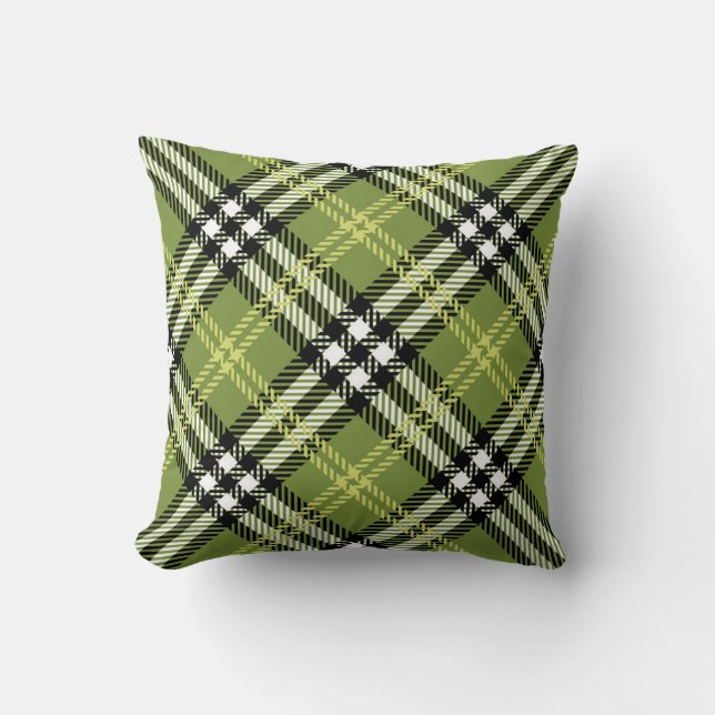 Green Irish Plaid Pattern Cushion (Front)