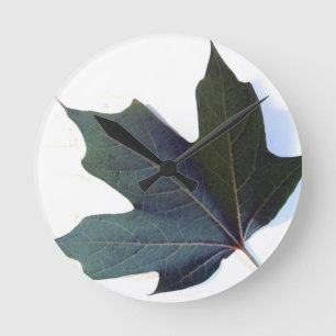 Green Leaf Round Clock