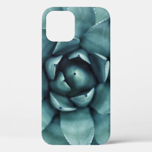 Green leafed plant iPhone 12 case
