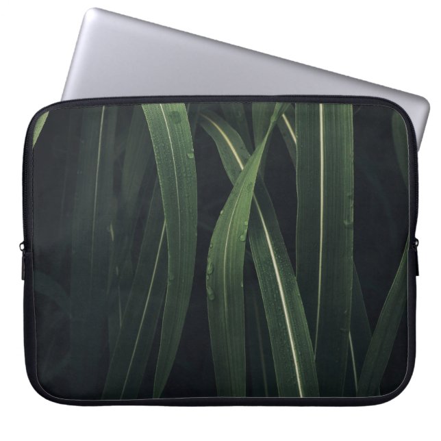 GREEN-LEAFED PLANT LAPTOP SLEEVE (Front)